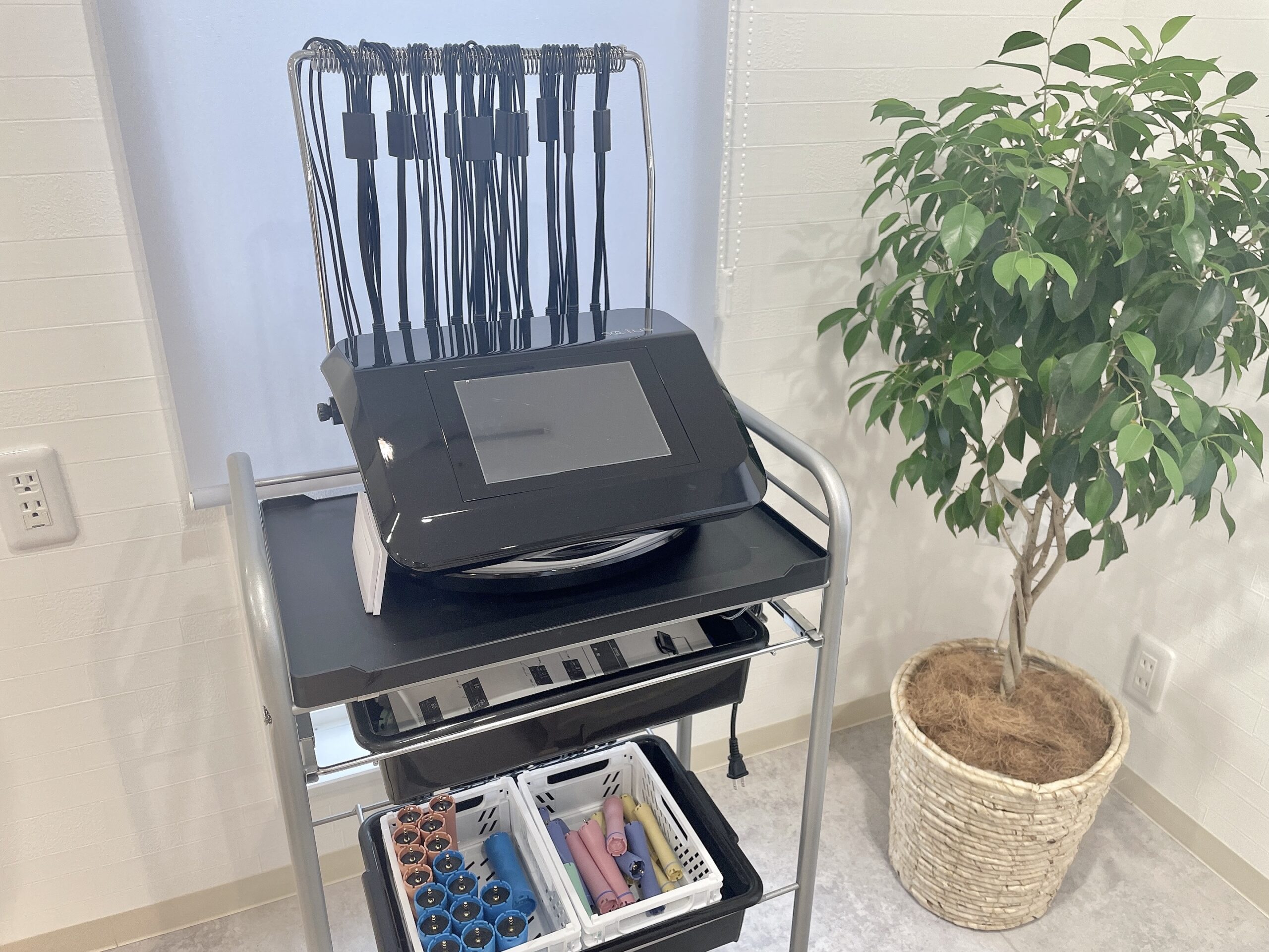 人気のデジタルパーマ導入しました！ - Hair Salon La Bless